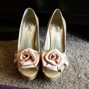 LAST CHANCE!!! Nude Shimmer Peeptoe Heels